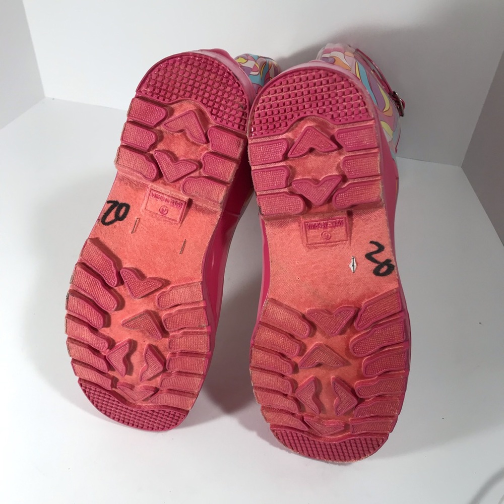 On your Feet by Chinese Laundry Rain Boots - Picture 4 of 5